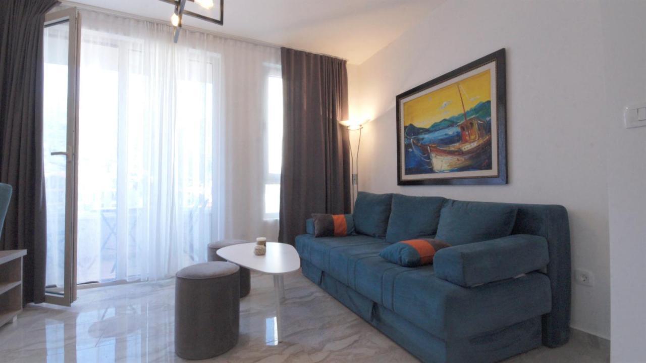 Mondi Azzurri Lägenhet Budva Exteriör bild