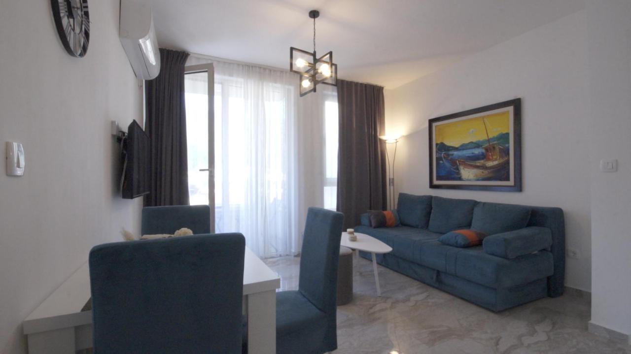 Mondi Azzurri Lägenhet Budva Exteriör bild